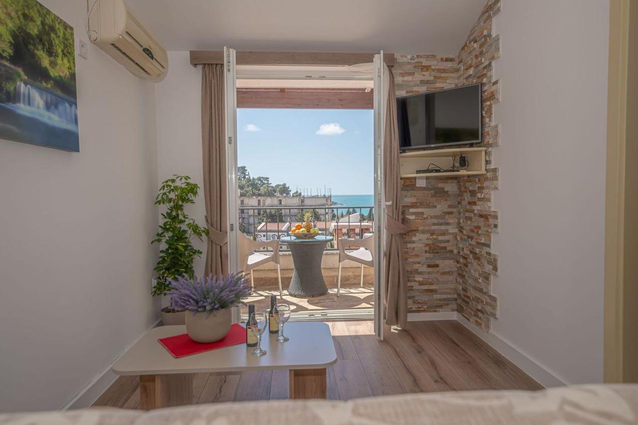 Guest House S-Lux Petrovac Luaran gambar