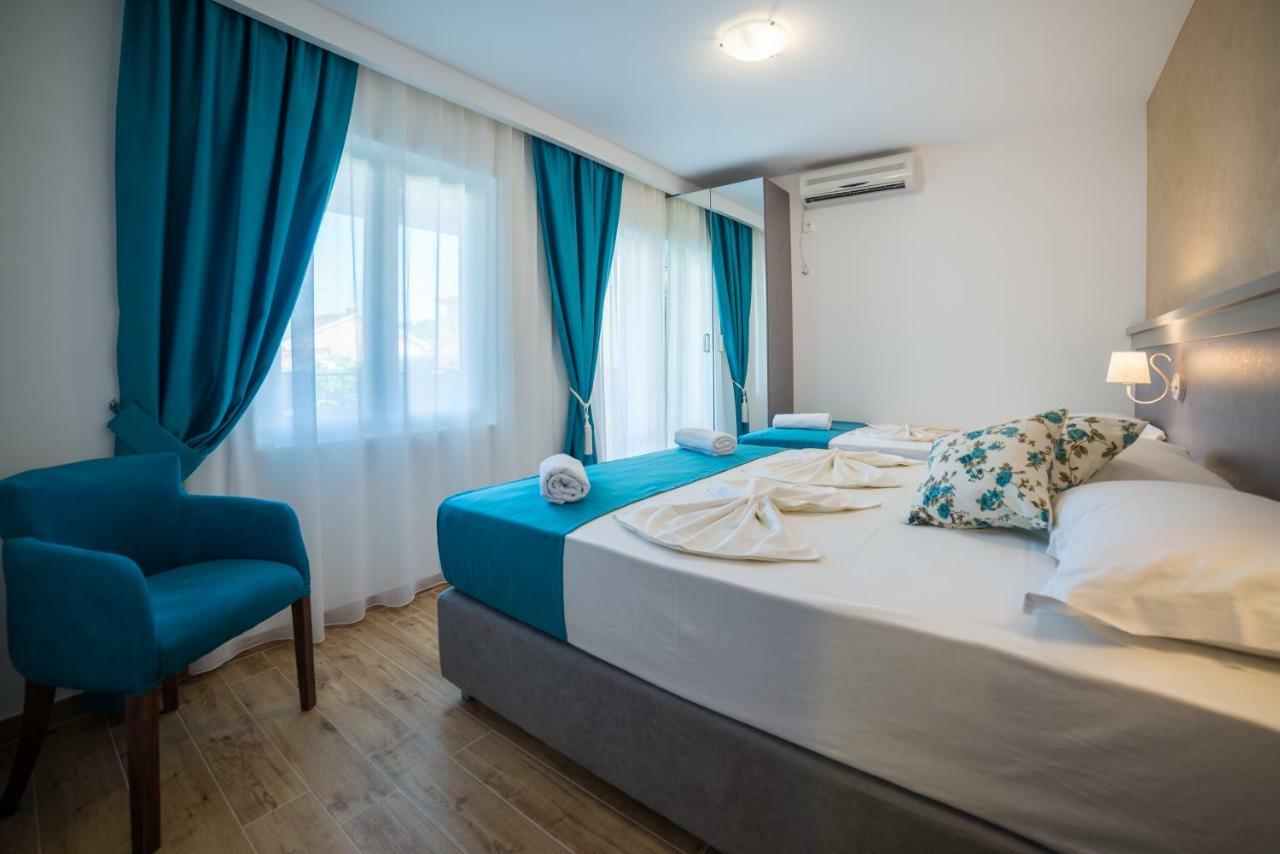 Guest House S-Lux Petrovac Luaran gambar
